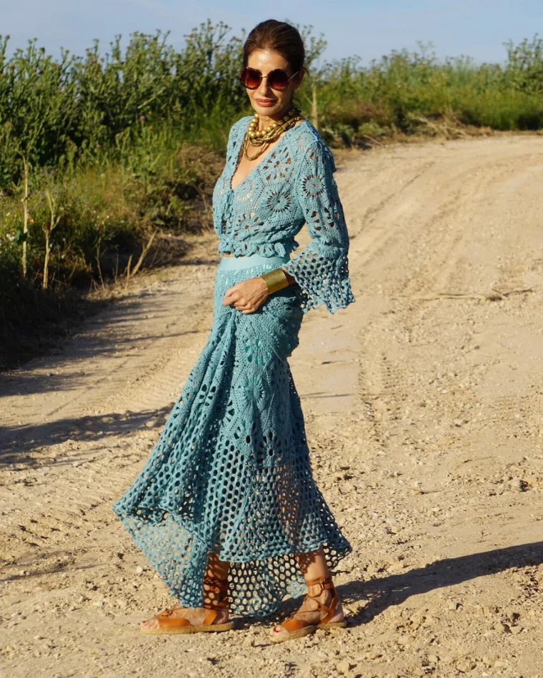 comment porter la tendance crochet quand on a 60 ans robe femme route