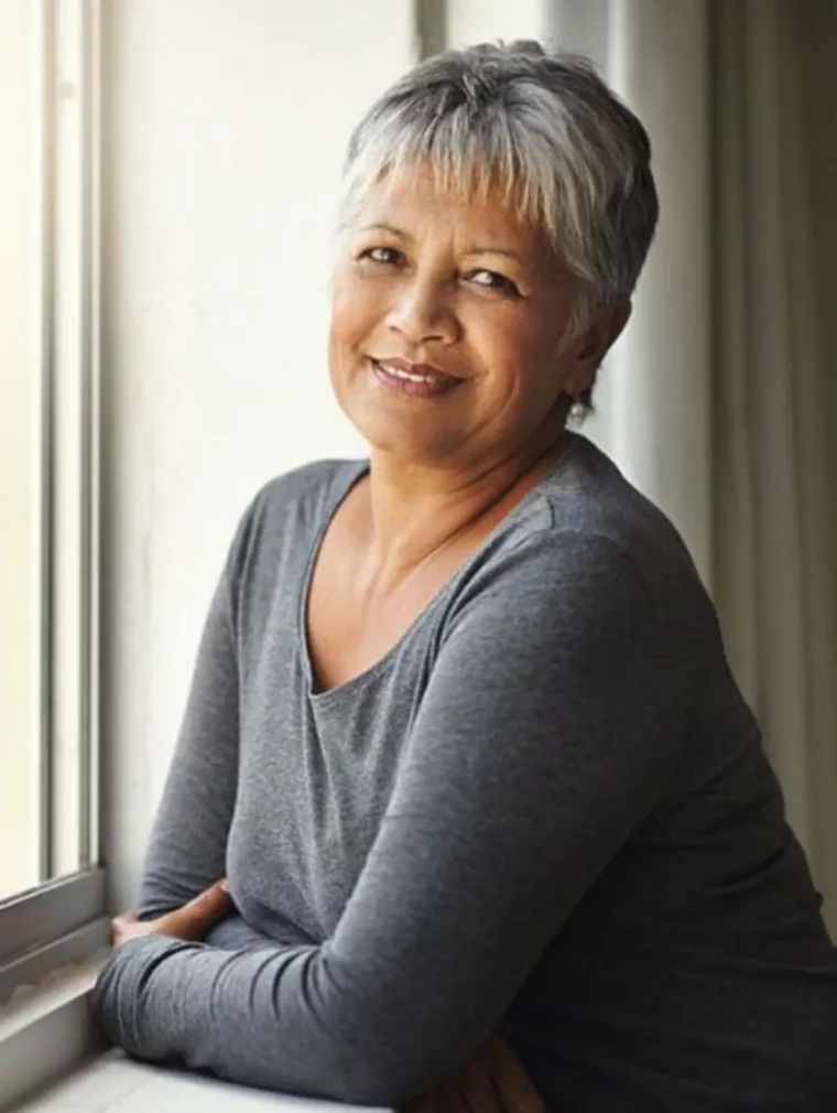 coupe de cheveux visage rond et gros femme engris