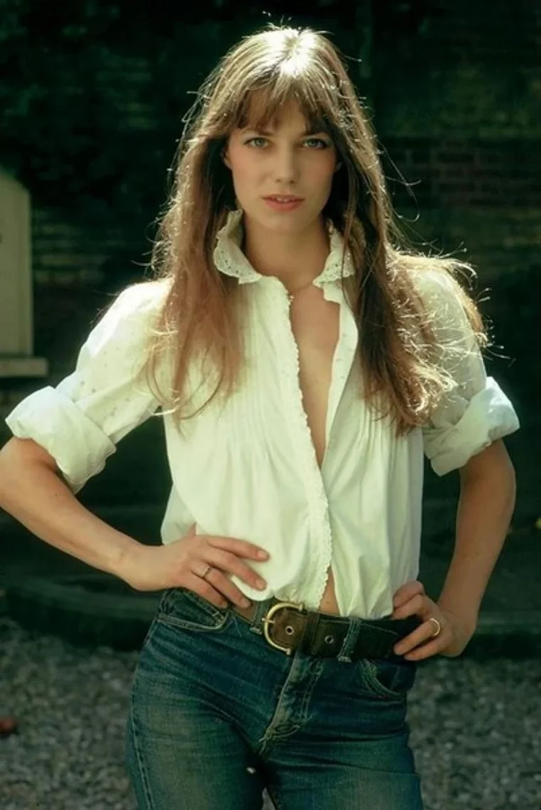 jane birkin style jean et chemisier blanc