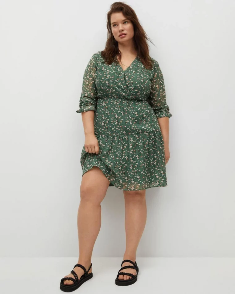 quel motifs pour femme ronde robe courte verte