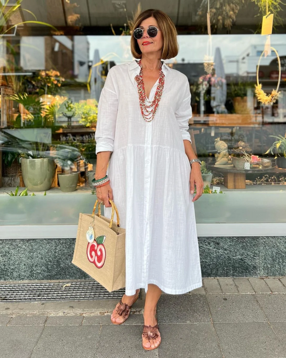tenue de plage femme 60 ans robe blanche