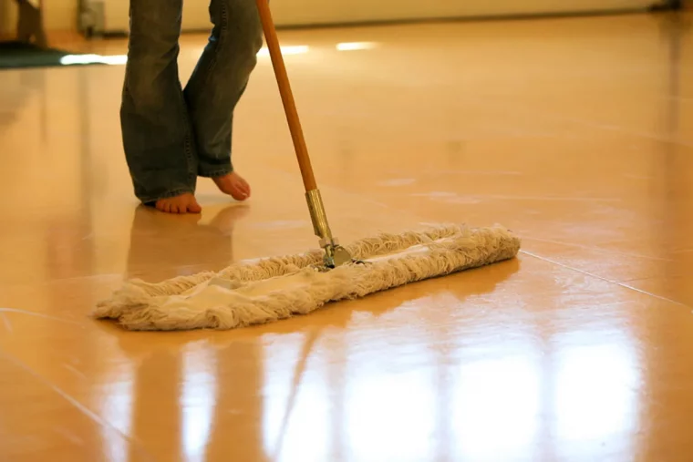 comment laver le sol sans se fatiguer linoleum