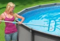 Peut-on arroser le jardin avec l’eau de la piscine ? Avis d’experts en irrigation