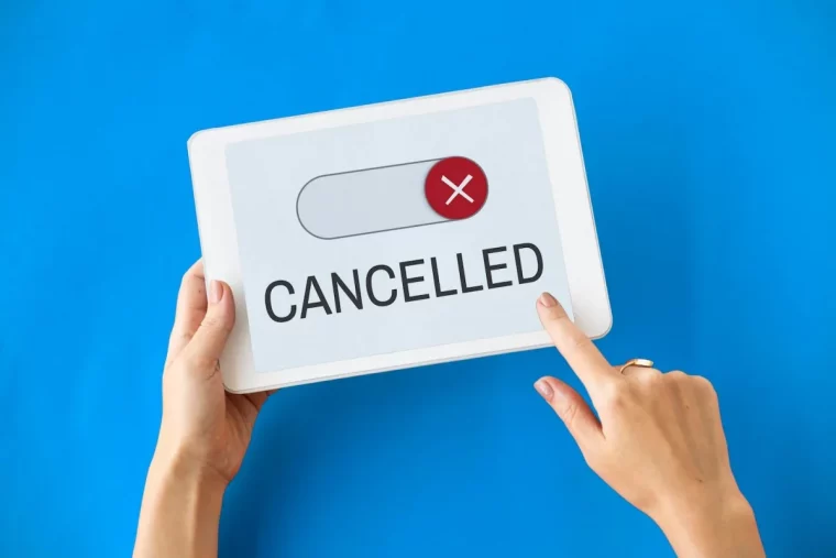 appareil technologie message erreur mot annulation mains vernis