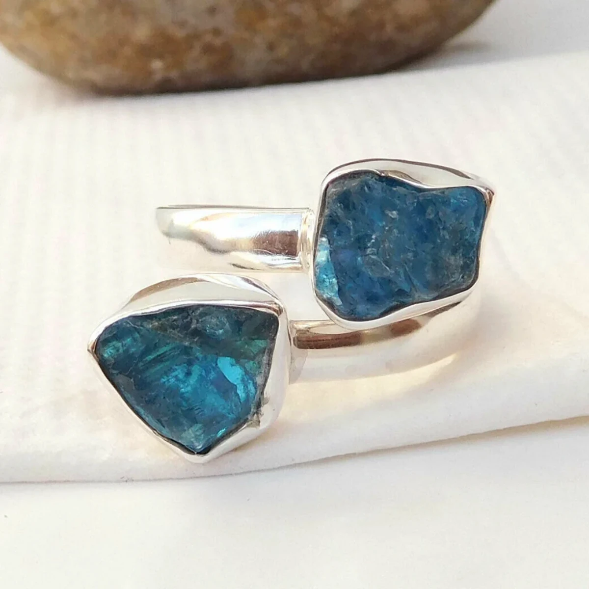 comment choisir sa pierre naturelle bague gemme blue