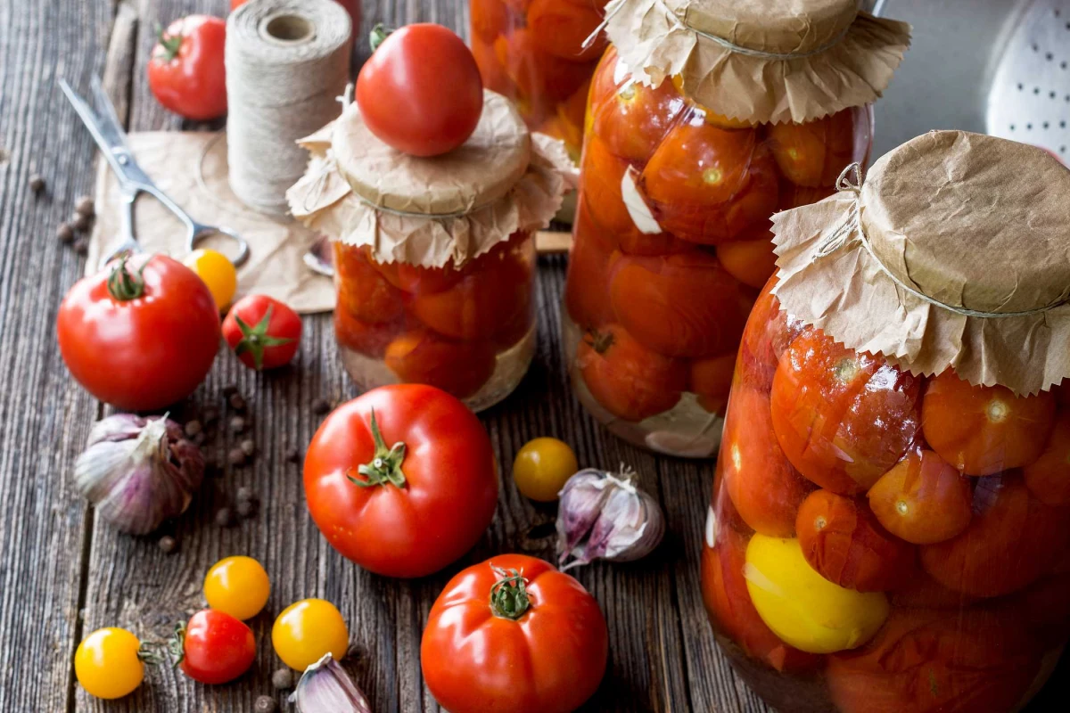 comment transformer les tomates rouges en conserves ail bocaux
