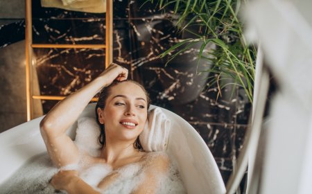 quelle est la frequence ideale pour se laver femme baignoire