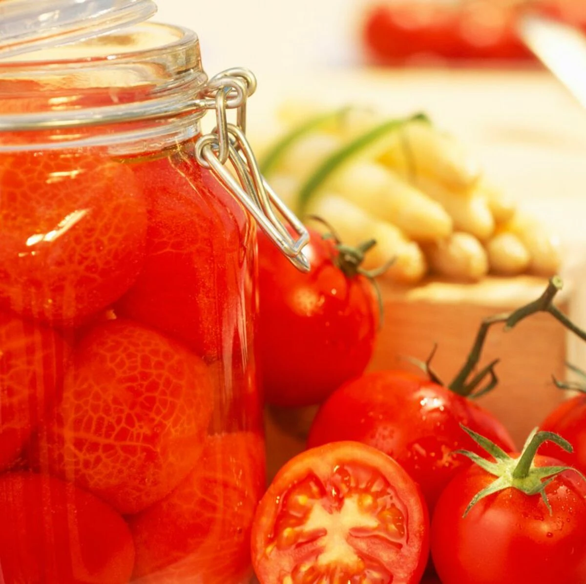 recette familiale facile et rapide pour des conserves de tomates rouges