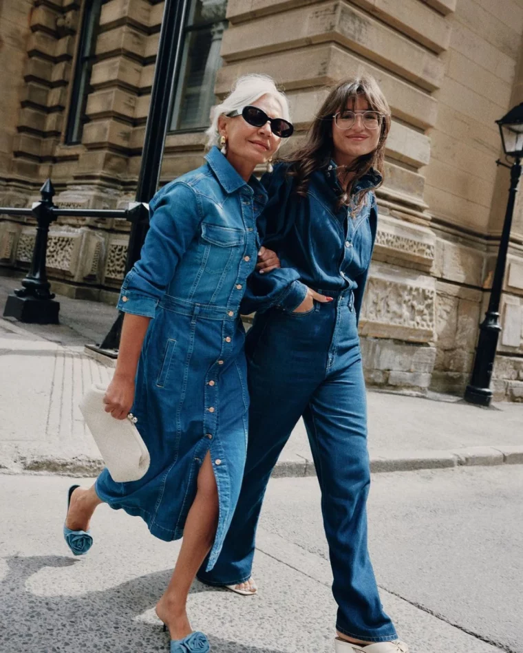 total look denim jupe a fente mode femme 60 ans tendance 2023