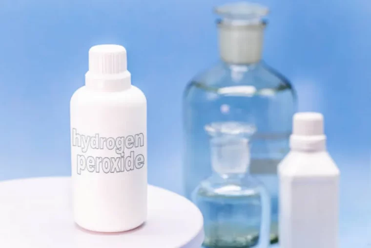 9 astuces pour nettoyer les joints autour de la baignoire eau oxygenee