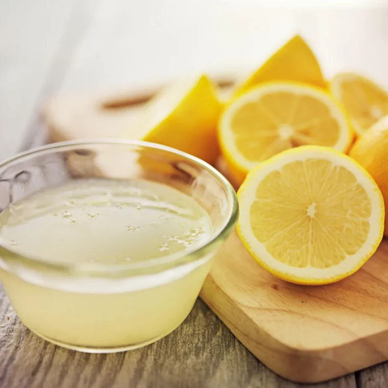 9 astuces pour nettoyer les joints autour de la baignoire jus citron