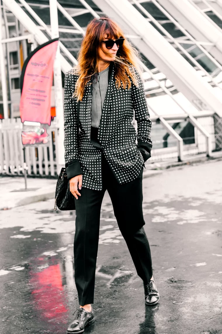 idee tenue blazer a pois noir caroline de maigret rue