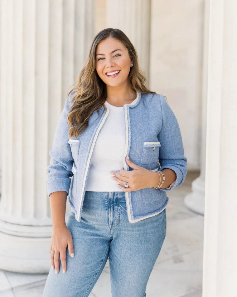 tenues pour cacher le ventre femme 50 ans veste jean blue