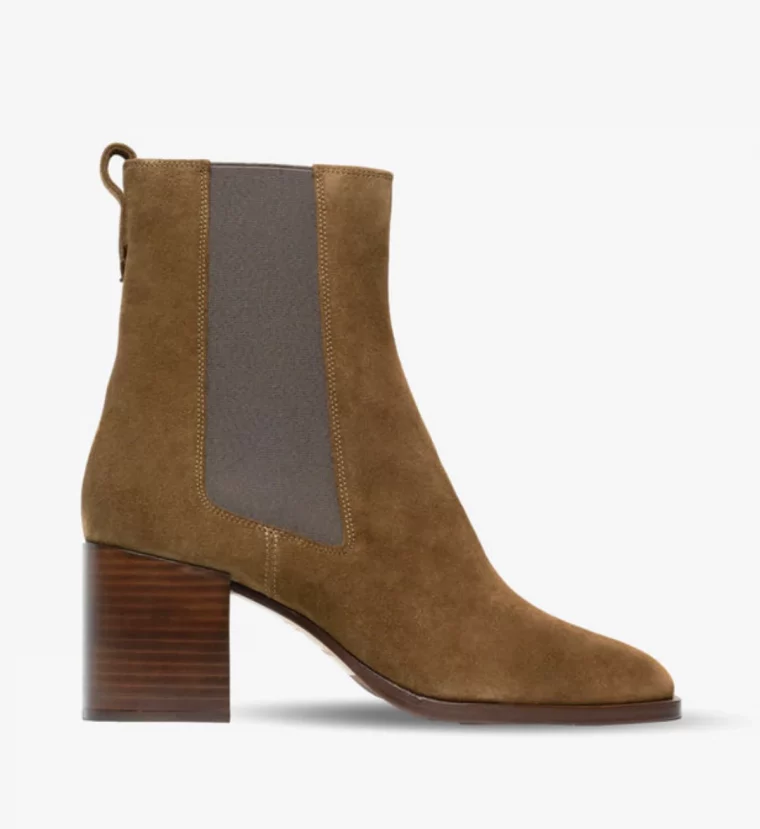 bottines marron avec un talon carre tendance mode femme 50 ans