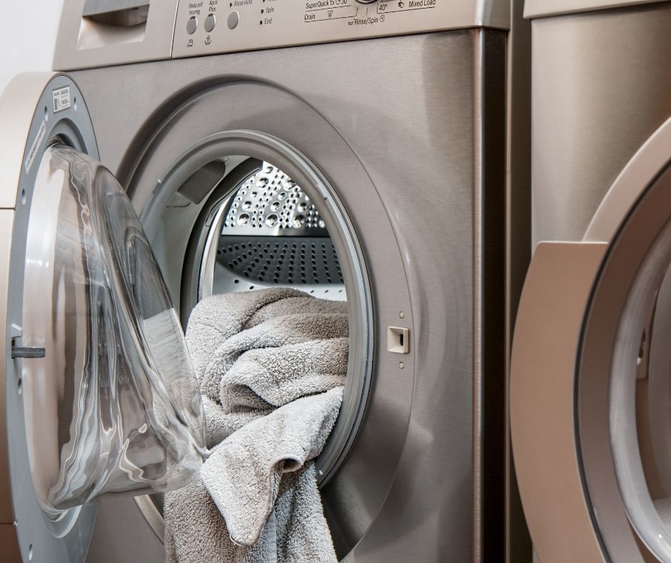 comment nettoyer une machine à laver qui sent mauvais astuces