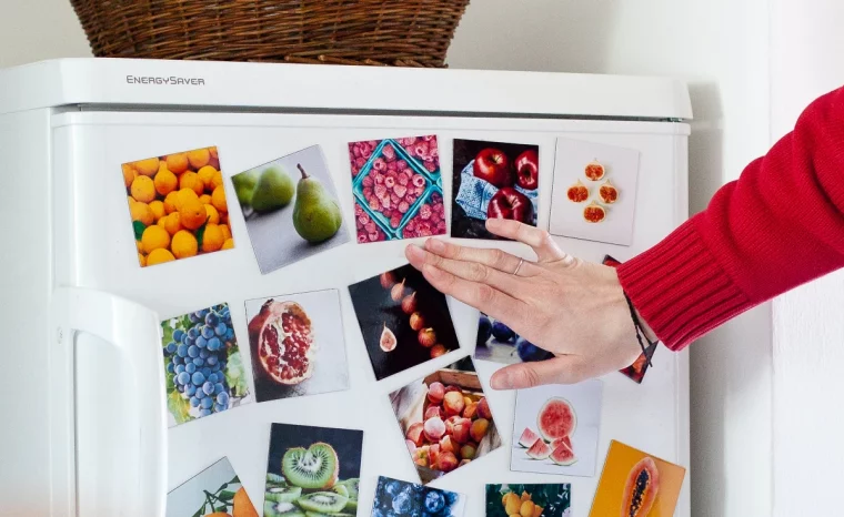 pourquoi retirer les aimants refrigerateur blanc appareil panier tresse pull rouge main bague