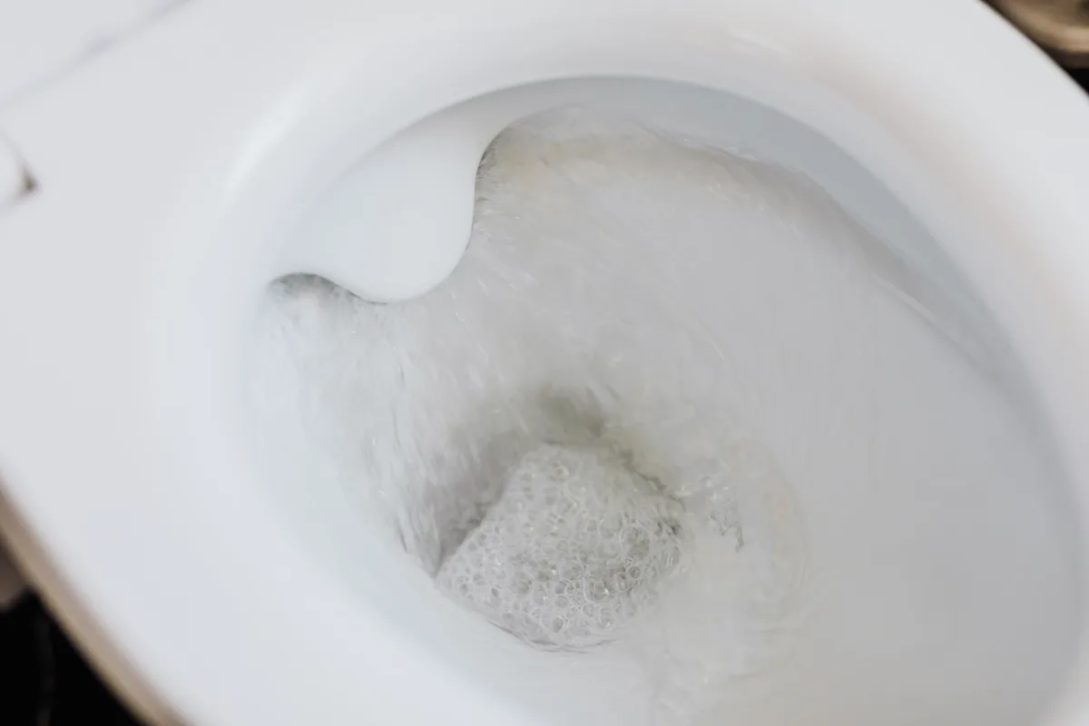 comment enlever l odeur d urine dans les toilettes astuces