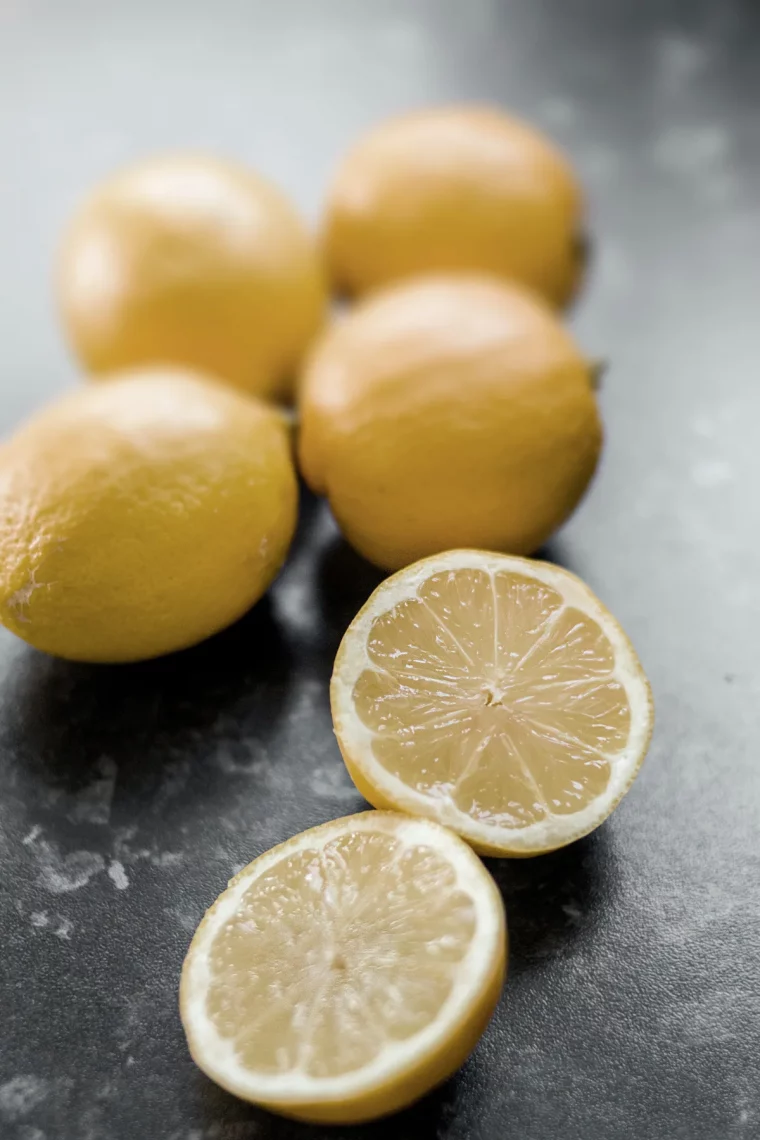 peut on nettoyer la salle de bain avec du jus de citron