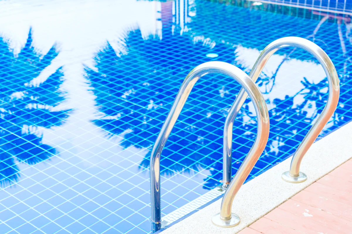 comment choisir une pompe de piscine eau claire