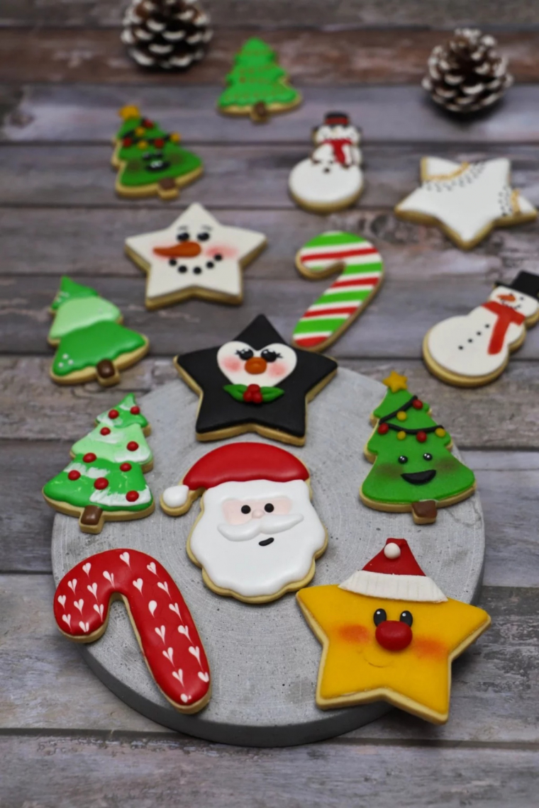 nos 6 astuces pour faire une jolie decoration sur des biscuits de noel couv