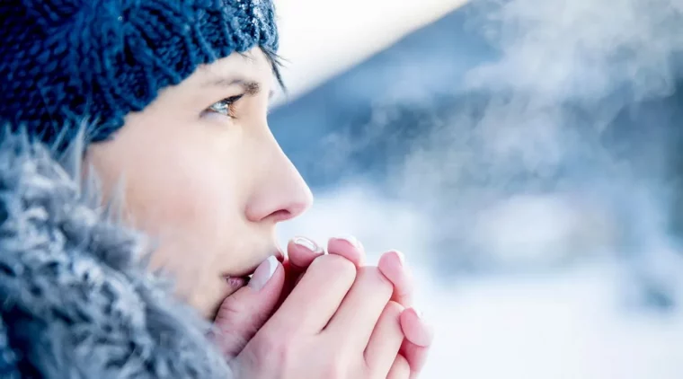 pourquoi les mains sechent en hiver et comment l eviter