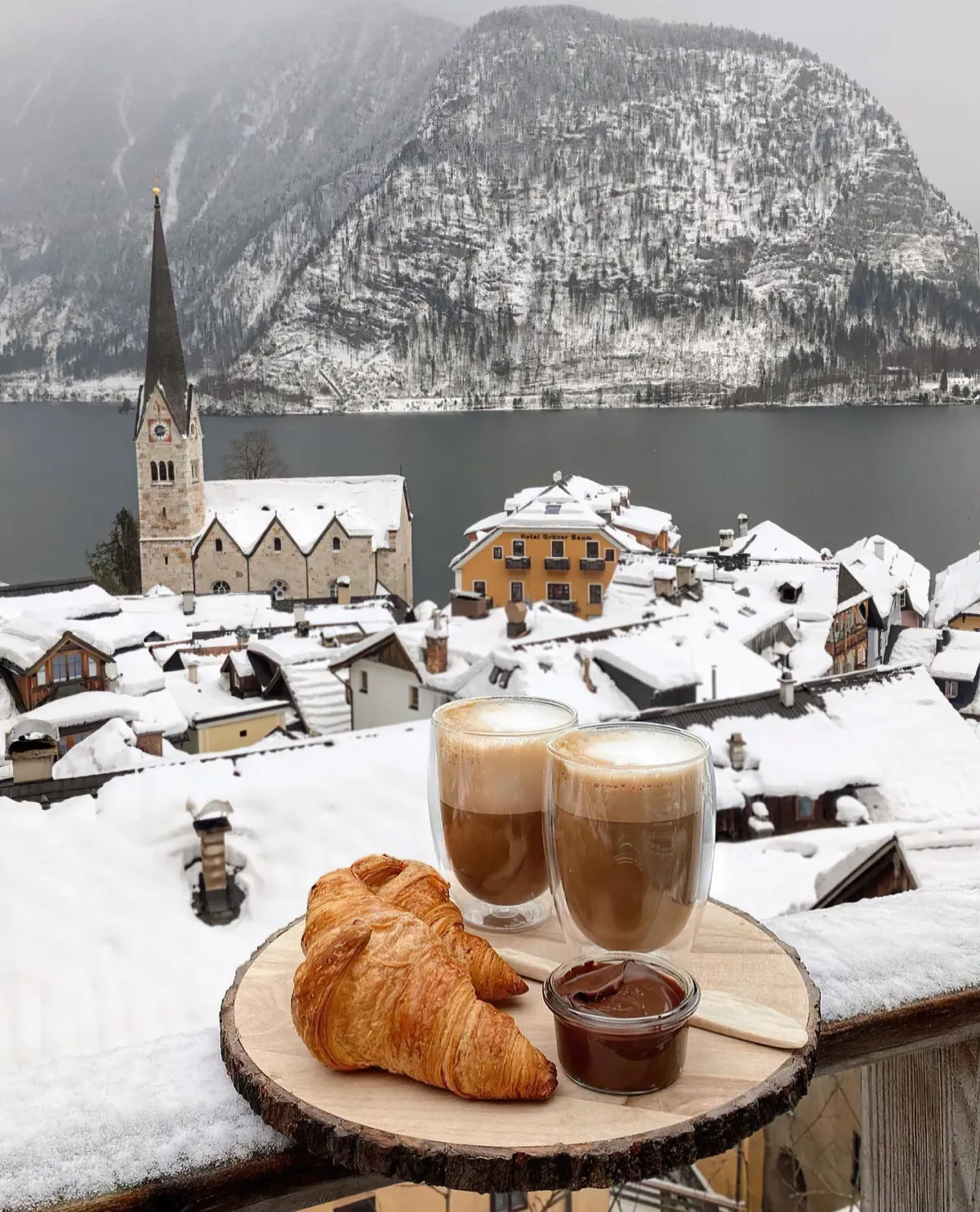 verres cafe latte croissants petit dejeuner vue fonds d еcran paysage neige