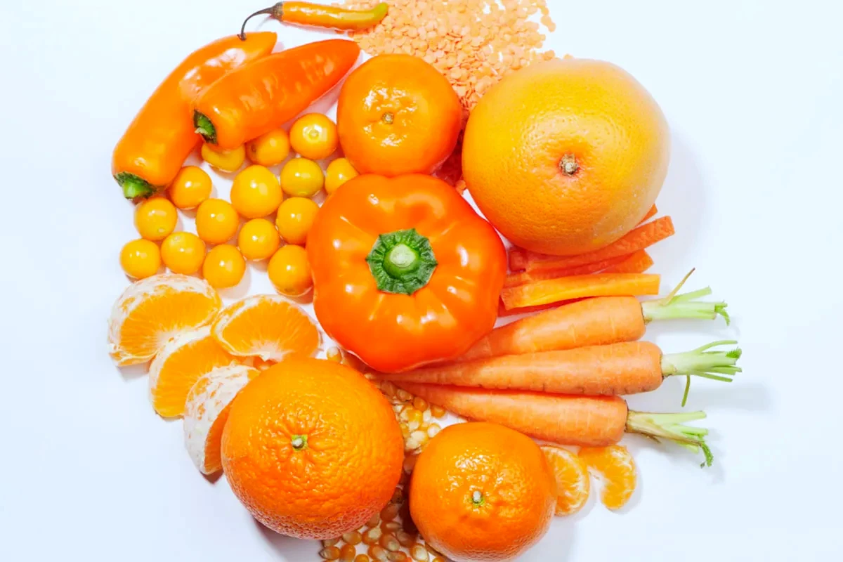 manger des fruits et des legumes oranges