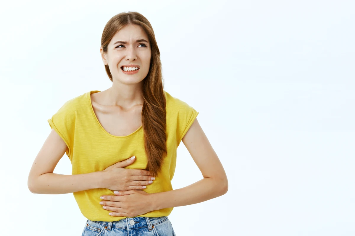 probleme de digestion remede naturel femme t shirt jaune