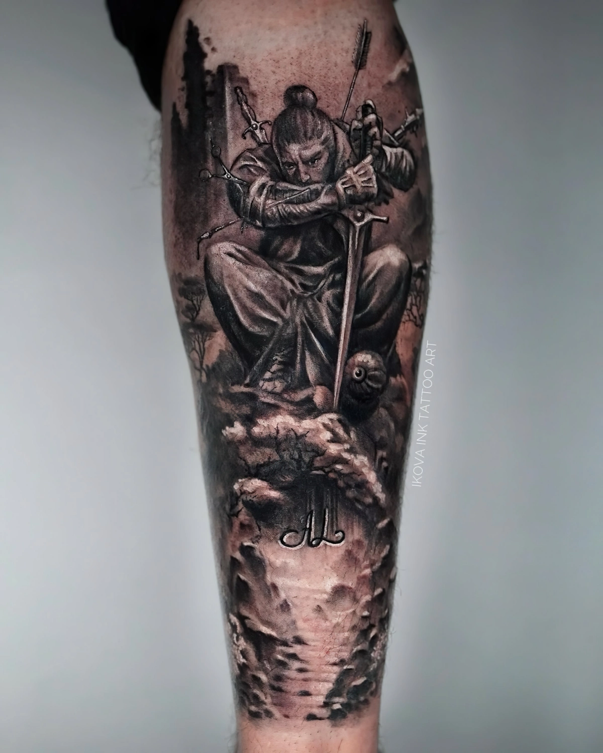 dessin samurai corps jambes tattouage homme figurine epee et armes