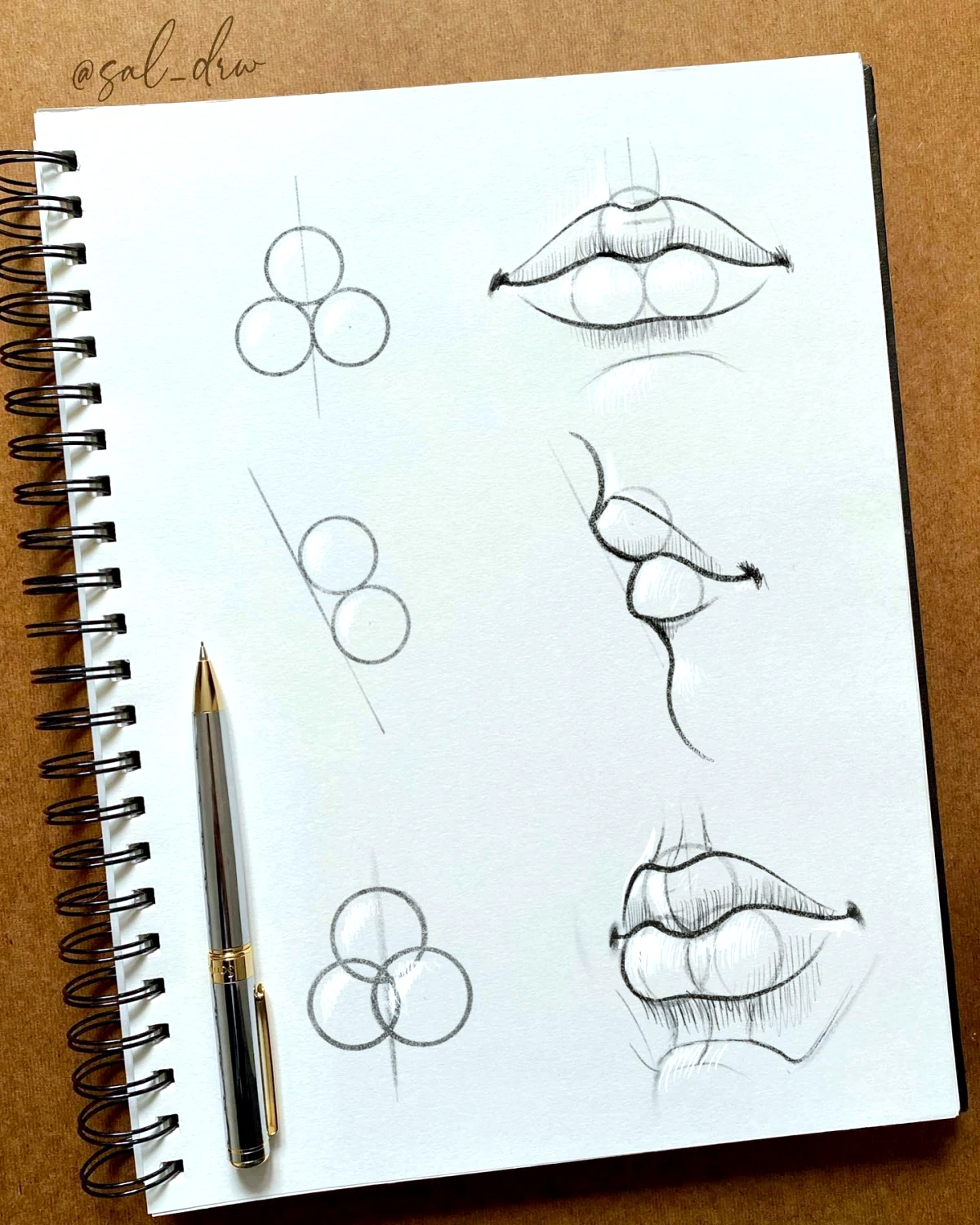 illustration pour le dessin d une bouche crayon cahier