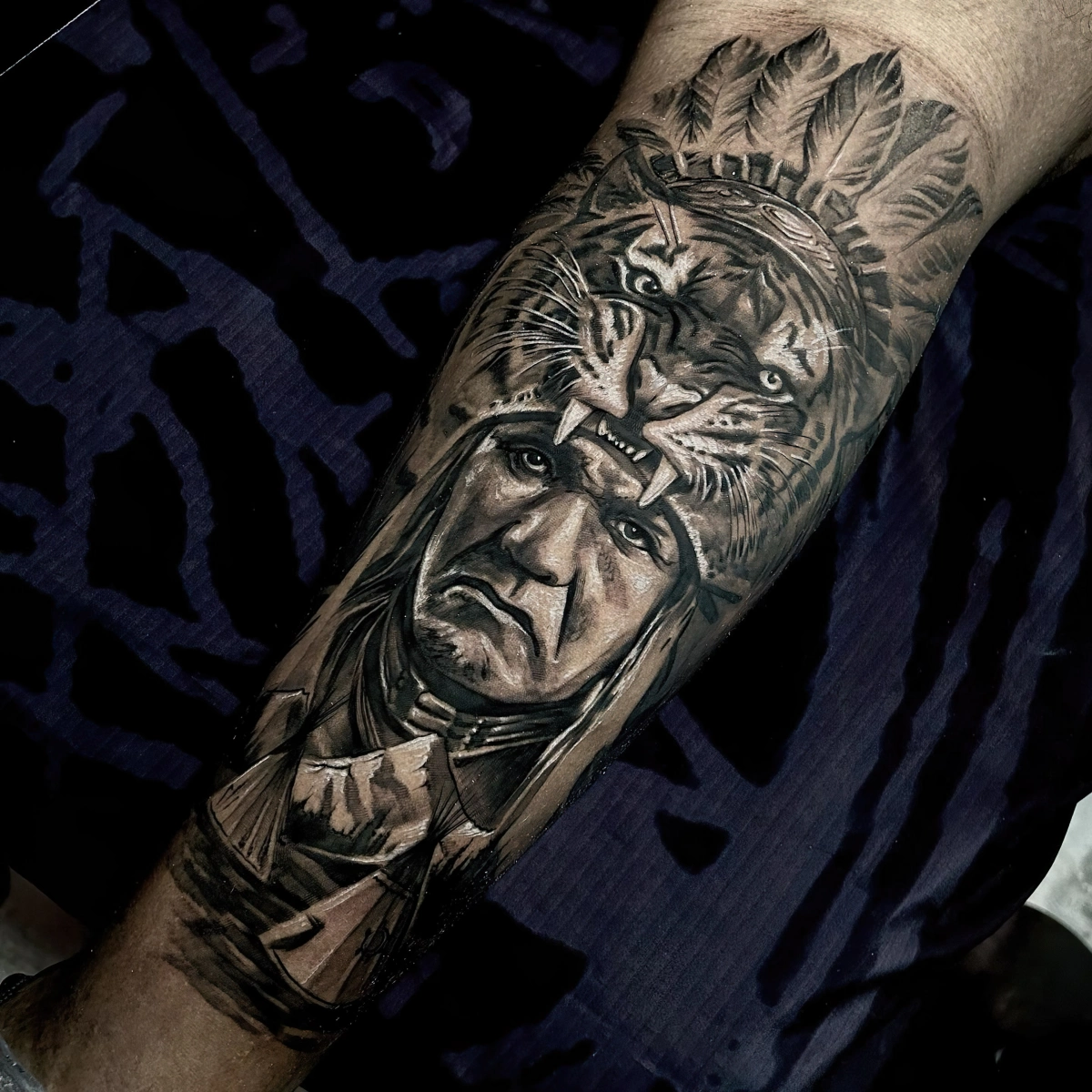 tribal tatouage motif americain native animal homme plumes