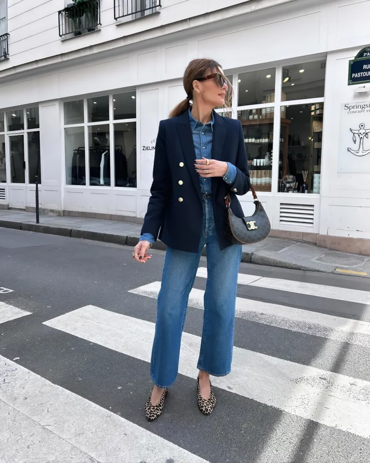 look casual chic femme 50 ans total look jean veste bleu