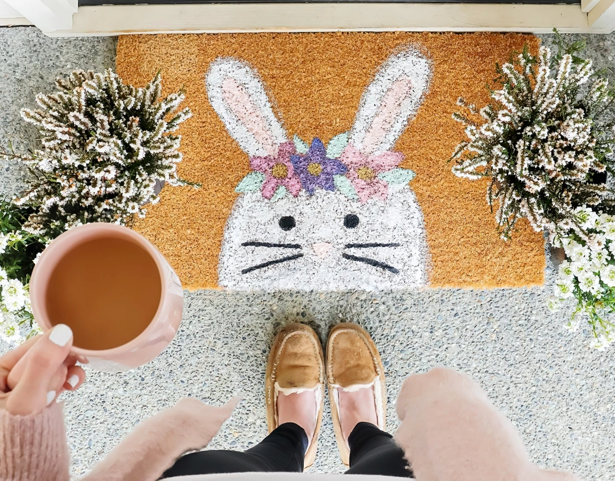 tapis porte d entree personnalise peinture acrylique dessin lapin facile