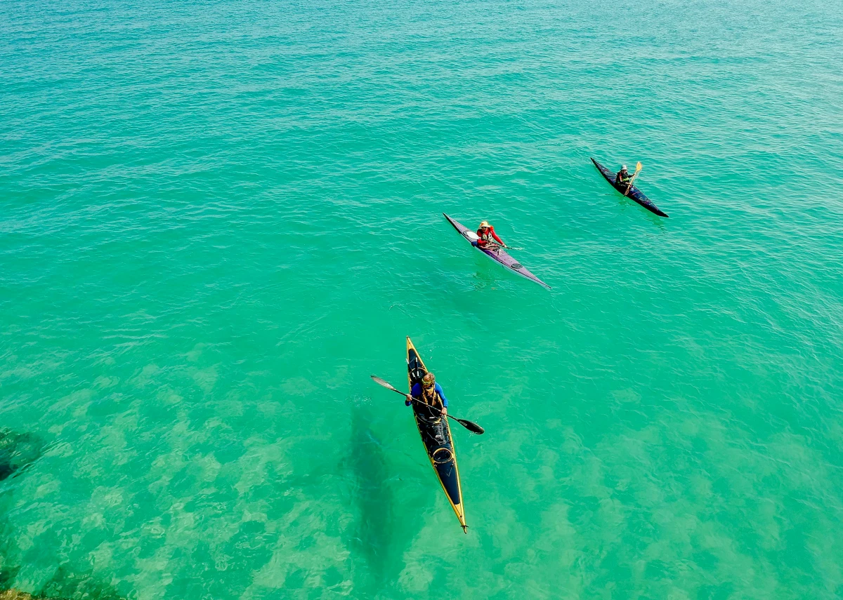 régions en france avec le plus d'activites sportives en plein air mere verte kayak