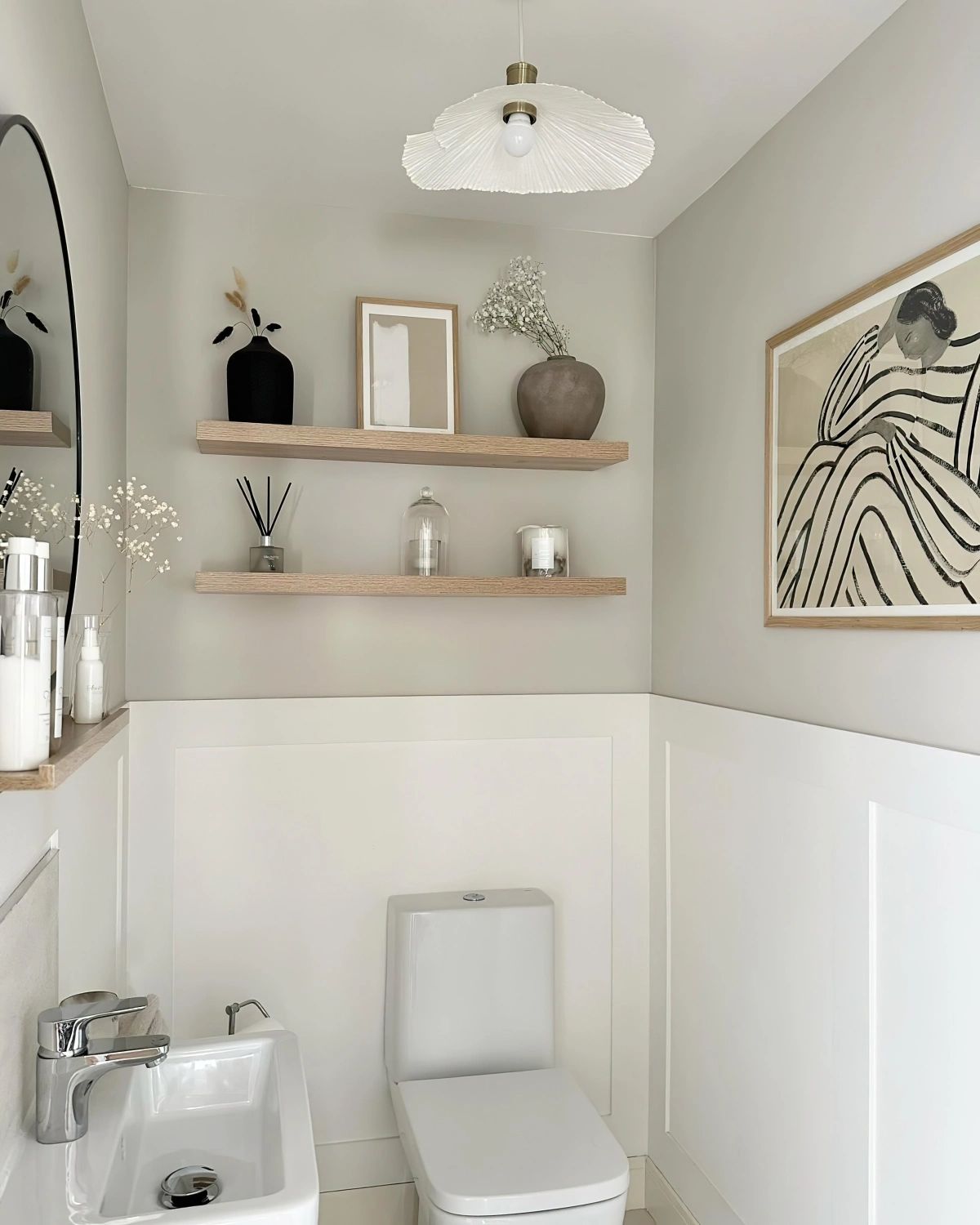peinture toilettes idee moderne etagere bois rangement accessoires miroir