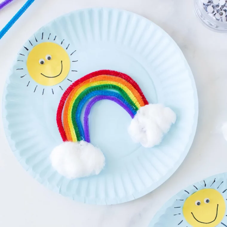 assiette papier diy soleil dessin arc en ciel coton nuages