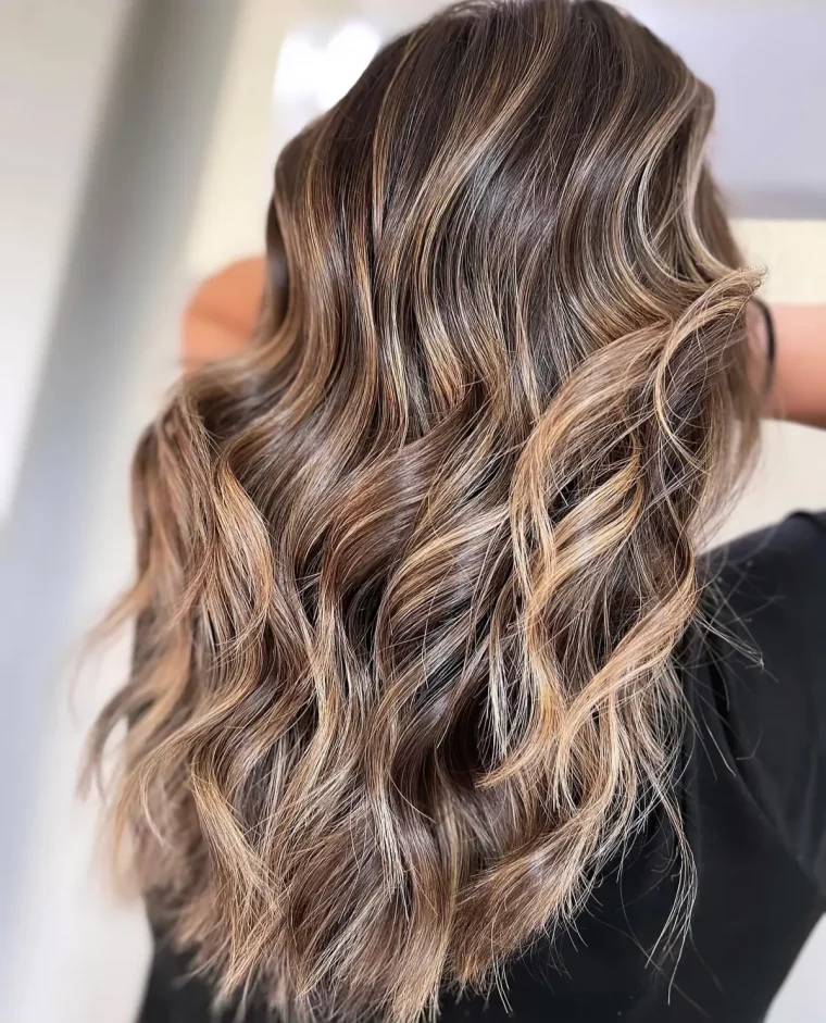 comment adopter balayage blond sur brune conseils