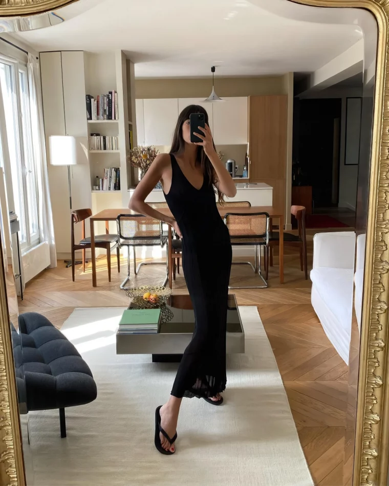 chaussures d ete femme tendances 2024 robe noire longue