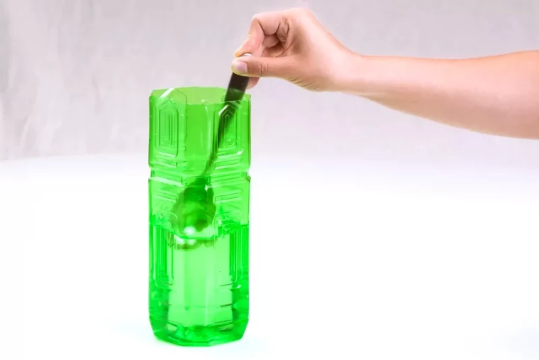 repulsif moustiques sans produits chimiques bouteille verte cuillere