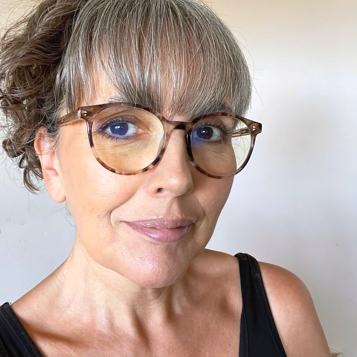 coupe de cheveux pour femme 50 ans frange et lunette