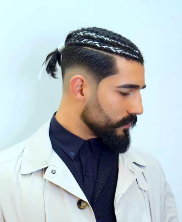 coupe originale pour homme avec chignon et tresses