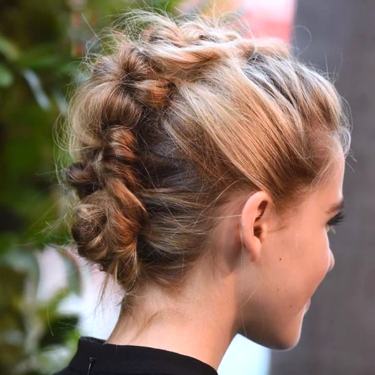 coiffure bohème cheveux mi long cheveux attaches