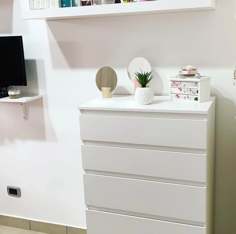 meuble rangement commode sans poignee pot plante verte