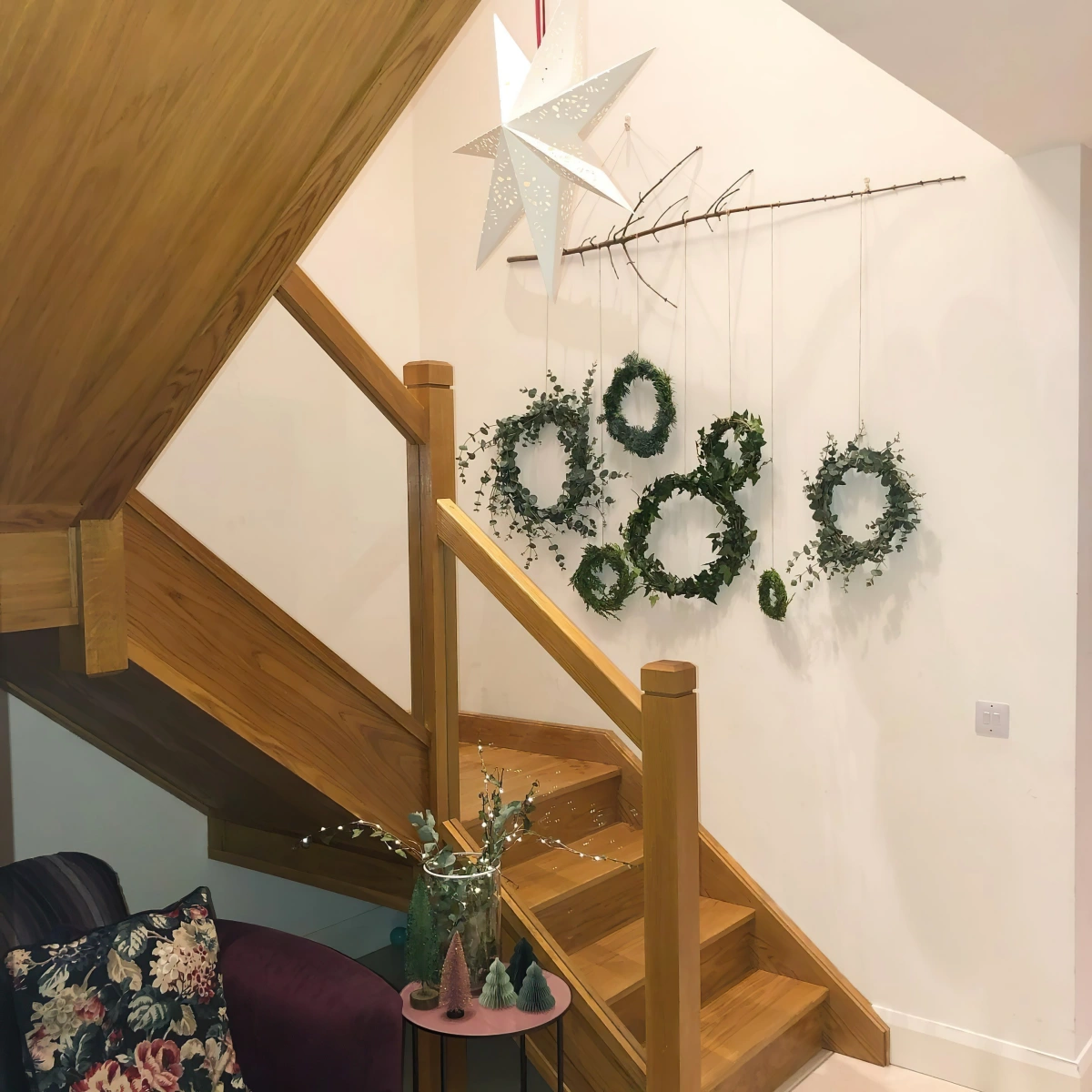 deco montee escalier materiaux de recup branche diy deco noel