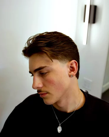 taper bas degrade coupe de cheveux homme avec du volume