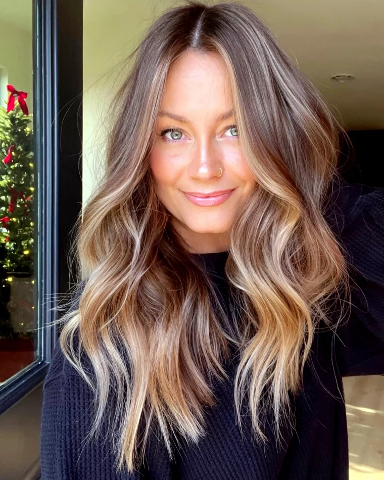 cheveux mi longs femme coupe de cheveux rajeunissant