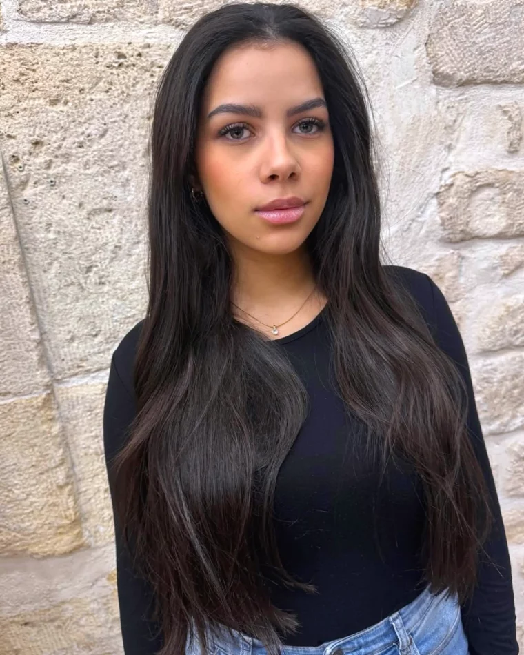 comment passer du noir au chocolat balayage femme tendance 2025