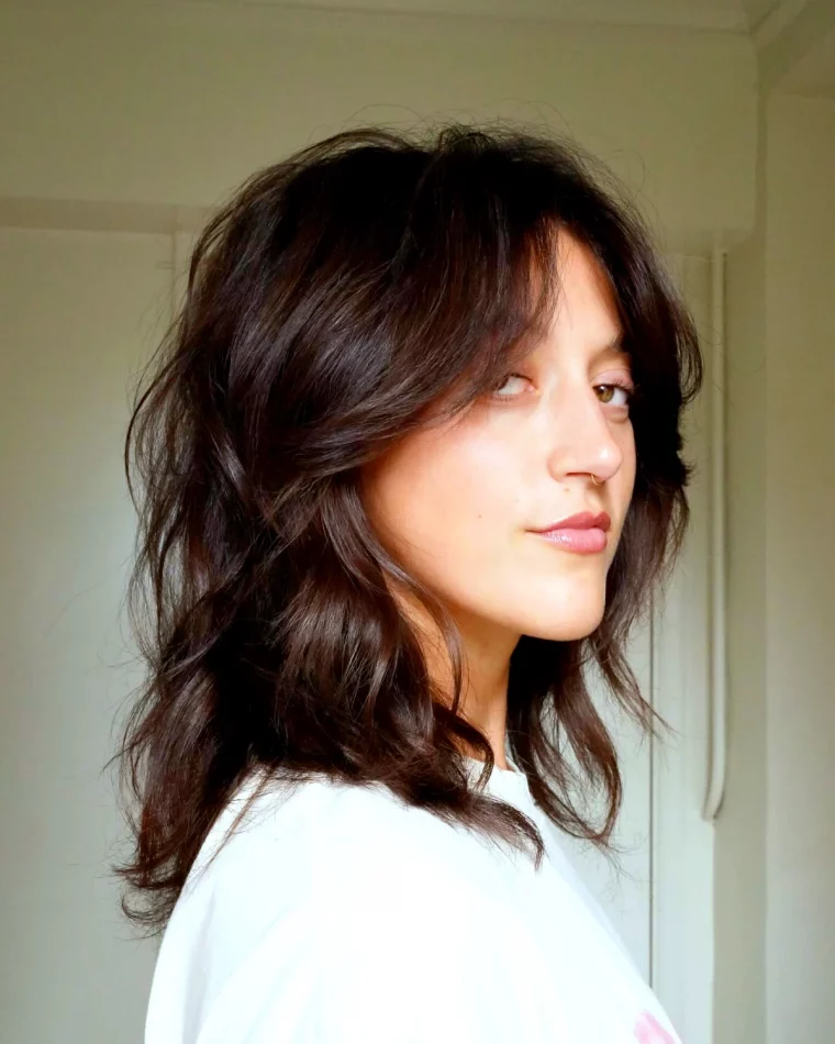 coupe mi longue avec demi frange femme 40 ans effet rajeunissant