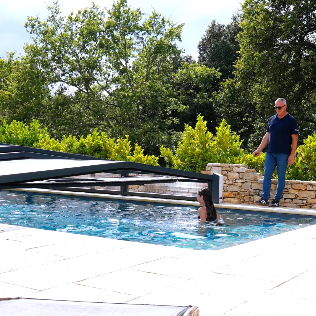 pourquoi choisir un abri de piscine sokool