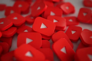 les gens aiment creer une video avec youtube